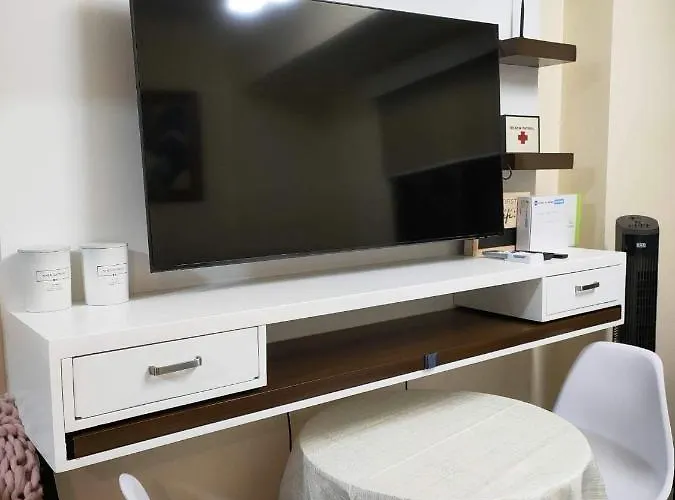 Value Q Radiance29s Near Airport, Casinos, Star City, Moa, Picc, Harbour Square, Dolomite * Manila